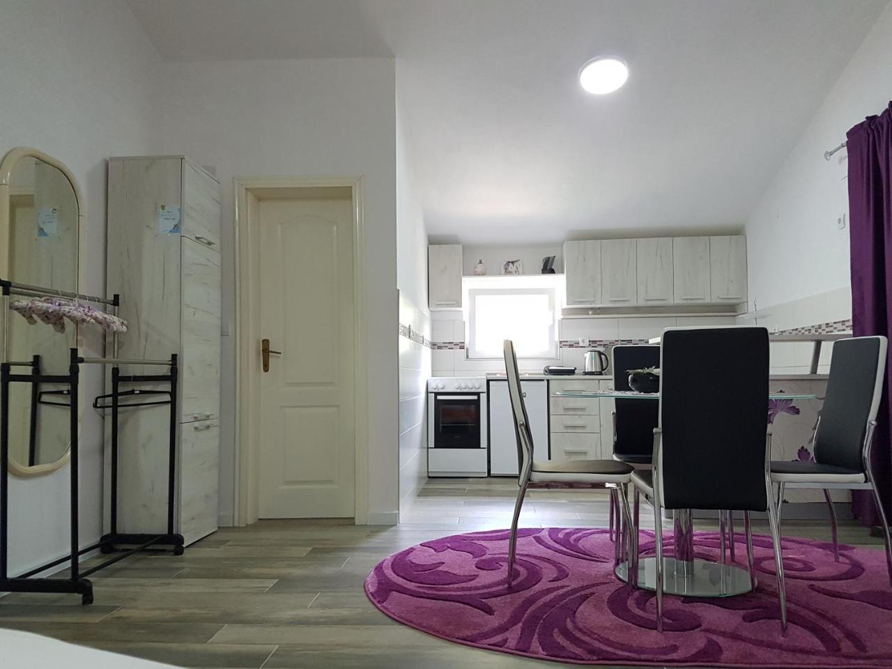 Apartment Jelena Sutvara Kotor Exterior photo